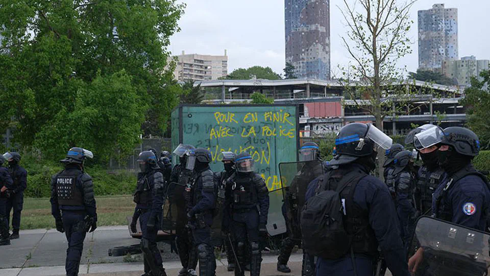 High-profile events can shape attitudes toward the police – but context matters